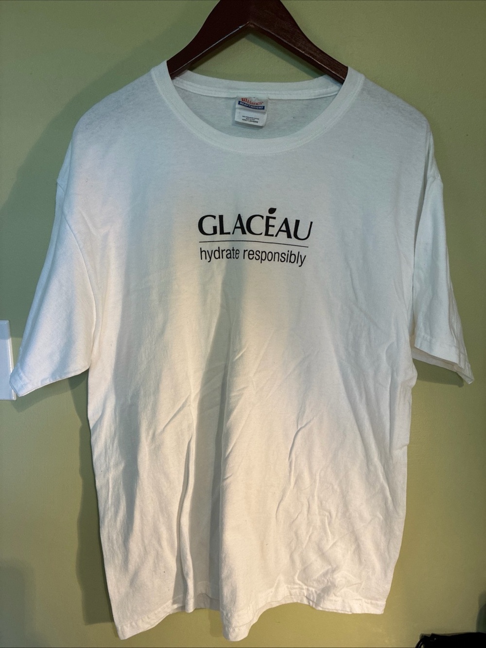 Vintage Hanes White T-Shirt with Black GLACÉAU 'hydrate responsibly' Logo